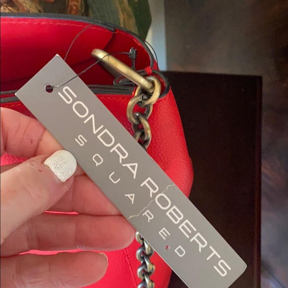 ๐ SONDRA ROBERTS CROSSBODY ๐ - Picture 5 of 9